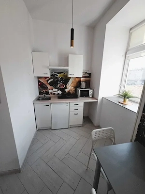 Garsonieră modernă de închiriat   zona Complex - imagine 3