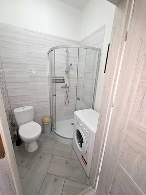 Garsonieră modernă de închiriat   zona Complex - imagine 4