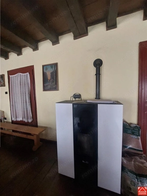 Imobil pentru pensiune sau alte activitati in Pischia - imagine 17