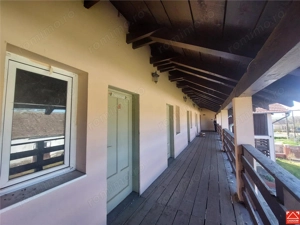 Imobil pentru pensiune sau alte activitati in Pischia - imagine 12