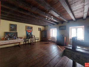 Imobil pentru pensiune sau alte activitati in Pischia - imagine 6