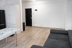 Spre inchiriere - Apartament 2 camere, curte privata 60mp si loc de parcare - Cartierul Latin