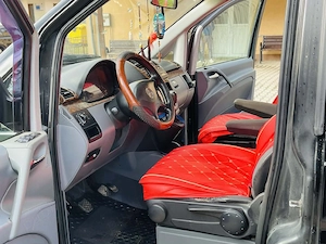 Vând Mercedes Vito An ,2004 Motor 2.2 TDI,150 De cai Transmisie Manuală 6 trepte.Acte valabile  - imagine 2