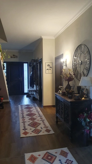 Casa de vanzare la munte cu 5 camere + living si bucatarie (open space) + teren - imagine 9