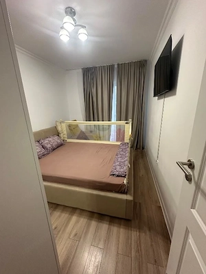 Apartament cu 2 camere mobilat si utilat et 2 DECOMANDAT LA 1 MINUT DE parc Neptun Giroc - imagine 9