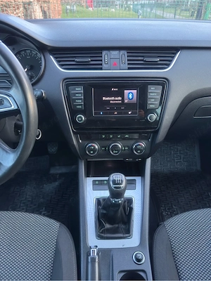 Skoda Octavia 1.6 diesel 2015 - imagine 5