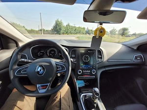 Renault Megane IV 1.3 tce 140 cp - imagine 8