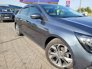 Renault Megane IV 1.3 tce 140 cp - imagine 7