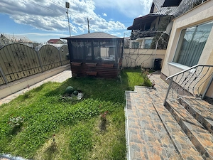 Vand in Stefanesti Casă individuală trainică. Intimitate și confort - imagine 18