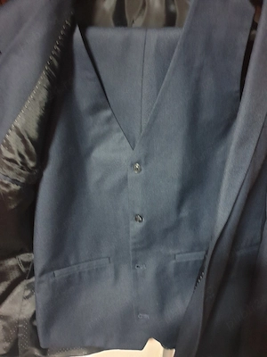 vand costum barbatesc