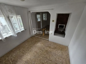 Casă individuală 2 camere + anexă in construcție - 250 mp teren - Bârlad  - imagine 4