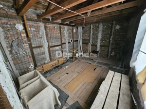 Casă individuală 2 camere + anexă in construcție - 250 mp teren - Bârlad  - imagine 7