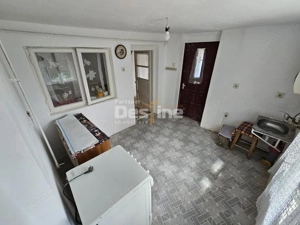 Casă individuală 2 camere + anexă in construcție - 250 mp teren - Bârlad  - imagine 6