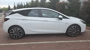 Proprietar Vând Opel Astra 2017 - imagine 5