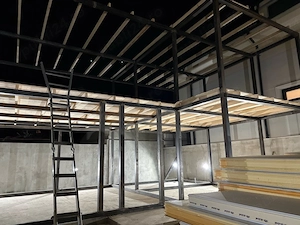 Vând materiale construcții   panouri sandwich, țeavă rectangulară, lemn, tablă - imagine 3