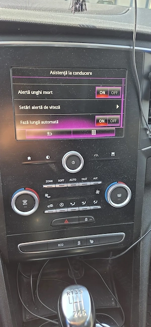 Renault Megane 4 1.5 dci 2016 - imagine 8