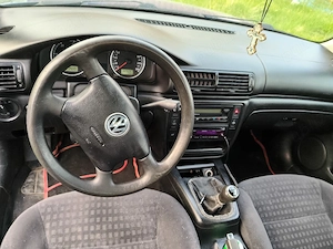 Vând Volkswagen Passat 