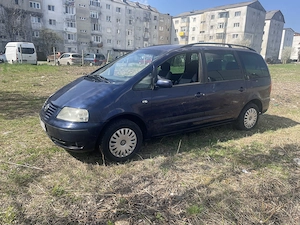 Volkswagen Sharan 1,9 TDI-7locuri-Masina spatioasa si practica - imagine 5