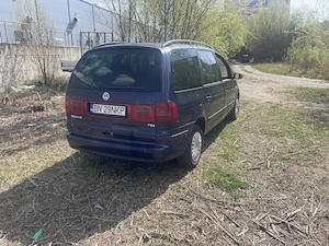 Volkswagen Sharan 1,9 TDI-7locuri-Masina spatioasa si practica - imagine 2