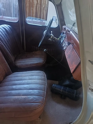 Austin din 1945 în stare funcțională  - imagine 2