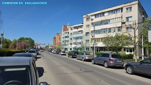 Apartament – Etaj 2, vis-a-vis de Liceul Titeica