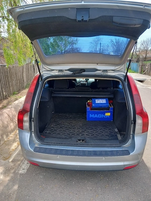 vând Volvo v50 1.6  - imagine 4