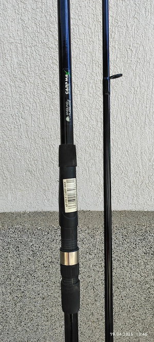 Lansetă pescuit la crap