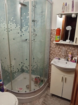 Vând garsoniera confort 2 