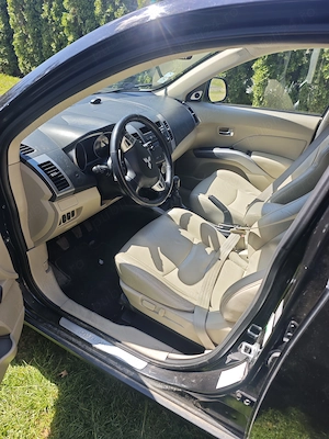 Vând Mitsubishi Outlander - imagine 3