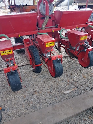 Semanatoare porumb Becker aeromat  - imagine 4