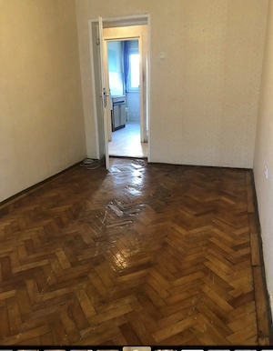 Vând apartament 4 camere,  etaj 1, Orizont!