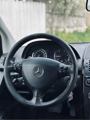 Mercedes A180 - imagine 3