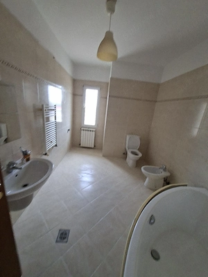 Apartament in Saftica pe DN1 cu foarte multe facilitati! - imagine 7