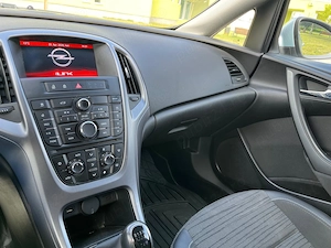 Opel Astra J Sedan, 1,4 l, Turbo, Benzina Ecotec , an 2017  6 600   - imagine 8