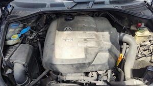 Volskwagen Touareg  - imagine 8