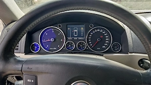 Volskwagen Touareg  - imagine 7