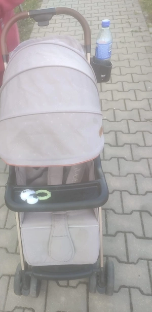 Vand carucior Chipolino 350 lei negociabil 