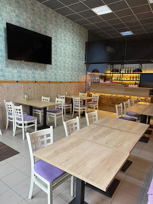 Proprietar inchiriez spatiu commercial cu vad pe Calea Martirilor, 60 mp, 1700 EURO - imagine 2