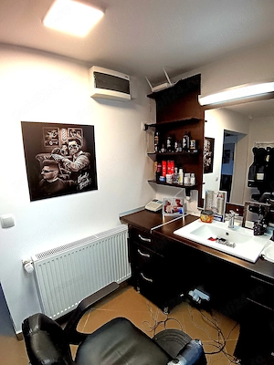 Angajez frizer la Frizeria D&D   Slatina.  - imagine 4