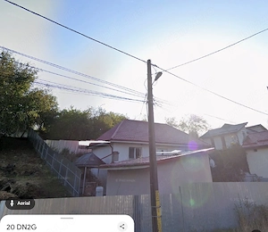 Vând CASĂ  cu Anexă,  cu o Suprafață de Teren Intravilan de 555 mp, în Luncani,  Bacău