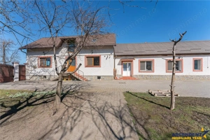 Sediu firma  rezidential, pe domeniu de 2.240 mp teren,Central, Halchiu, Brasov - imagine 11