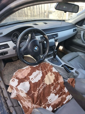 BMW E91 320d automat  - imagine 6