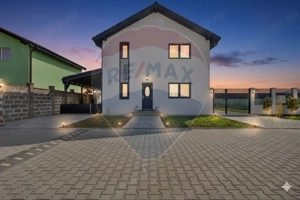 Casă la cheie cu teren 544 mp de vanzare in zona 6 Vanatori,Arad