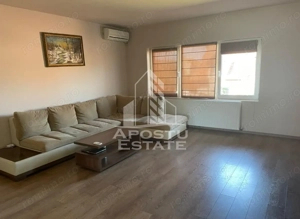 Apartament 3 camere ,de inchiriat , Loc de parcare ,Dumbravita - imagine 3