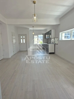 Duplex cu 4 camere , de inchiriat , Curte 300 mp , Mosnita Noua - imagine 2