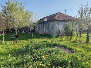 Vând casa cu teren județul Buzău comuna Unguriu sat Ojasca lângă spital Ojasca str. Colonia miniera  - imagine 5