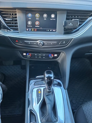 Opel Insignia Sports Tourer 1.5 benzina 165CP cutie automata - imagine 7