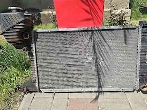 Radiator răcire apa Mercedes 416 si anvelope de iarna 205/50 R17 - imagine 2