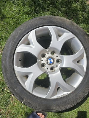 Set jante BMW X3- X5 in 2 dimensiune cu anvelope de vara  - imagine 4