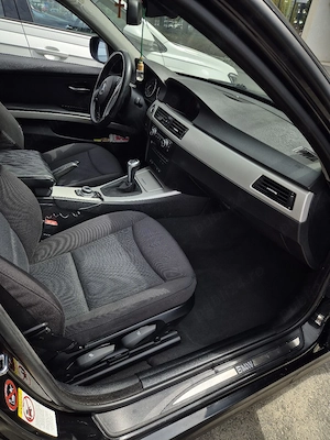 Bmw 320 e91 an 2009 - imagine 8